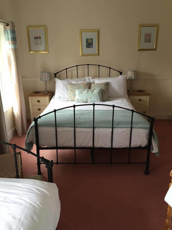 The Good Intent Hotel Petersfield Esterno foto