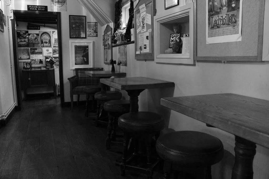 The Good Intent Hotel Petersfield Esterno foto