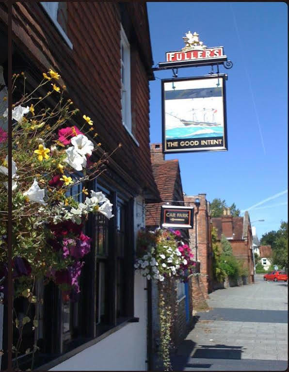 The Good Intent Hotel Petersfield Esterno foto